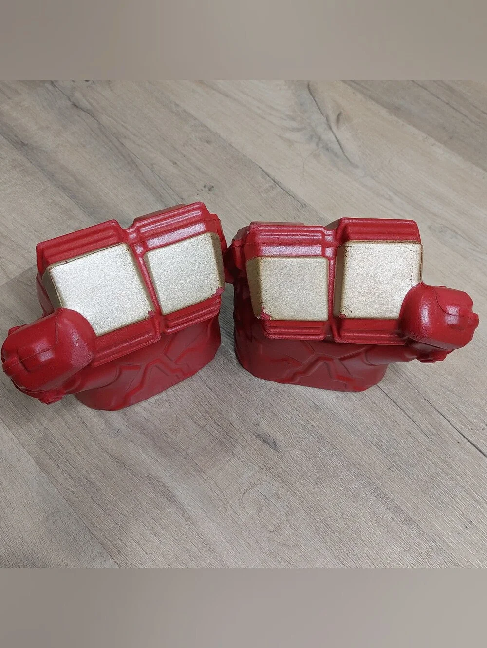 Hulkbuster Smash Hands Fists Gloves Marvel Avengers Hulk/Iron Man.